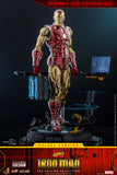 IRON MAN (DELUXE) Sixth Scale Figure by Hot Toys